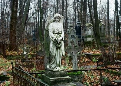 Смоленское православное кладбище и церковь Смоленской иконы Божией Матери