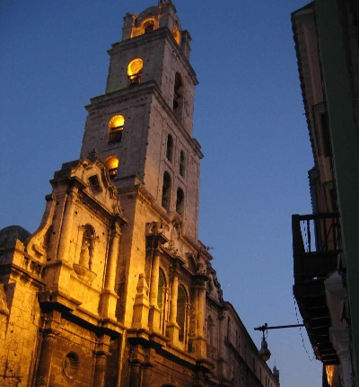 Площадь де-Сан-Франсиско и Церковь Святого Франциска Ассизского